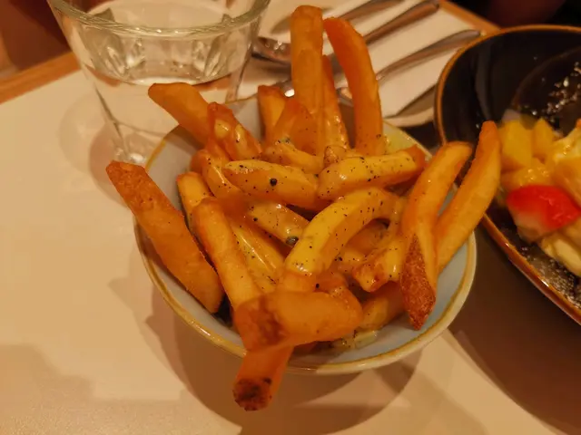 黑松露芝士汁薯條