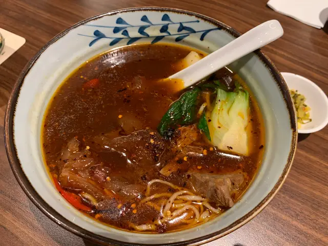 麻辣紅燒牛肉麵