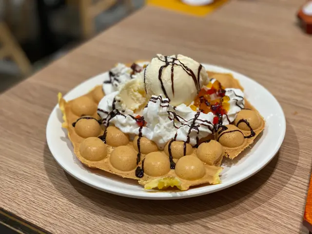 雪糕鮮果雞蛋仔