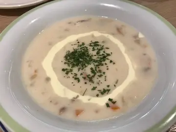 周打海鲜汤