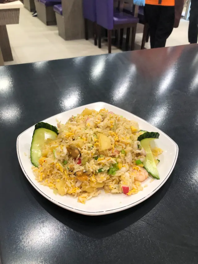菠蘿海鮮炒飯
