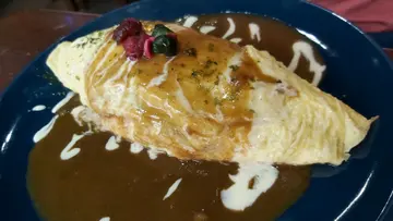 鰻魚蛋包飯配咖哩汁