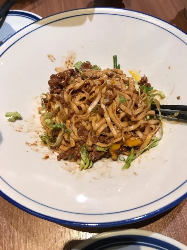 溫泉蛋肉味噌蔥油太麵