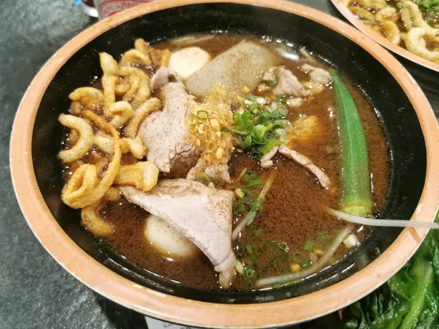 黑豚肉船麵