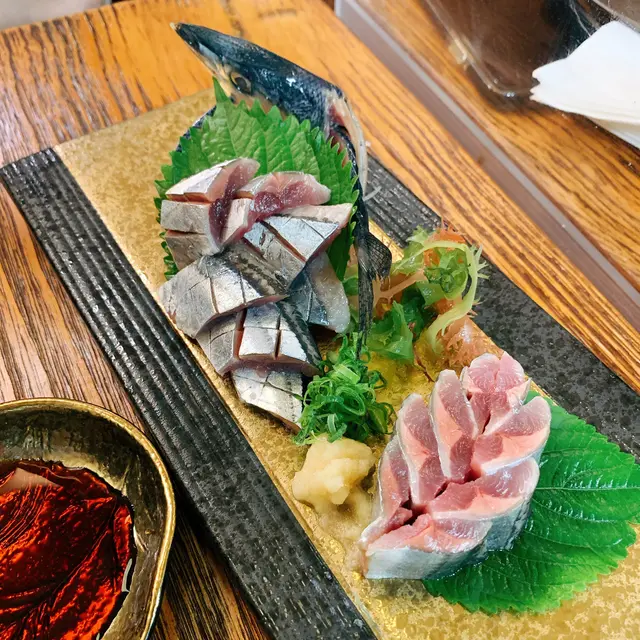 秋刀魚刺身