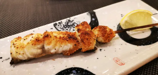 呢個燒鰻魚好甘香.....一咬落去D魚油彈到一枱都係 🤣 ....滋味不下於豚肉串!