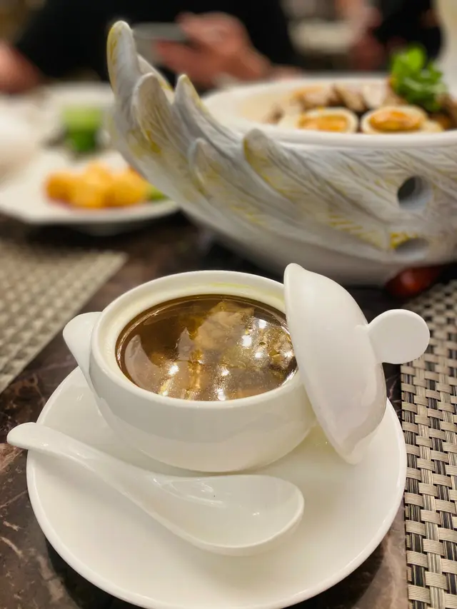 羊肚菌燉螺頭湯