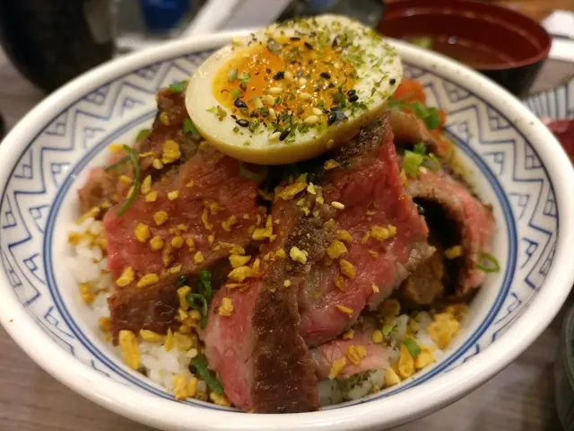 牛小排丼