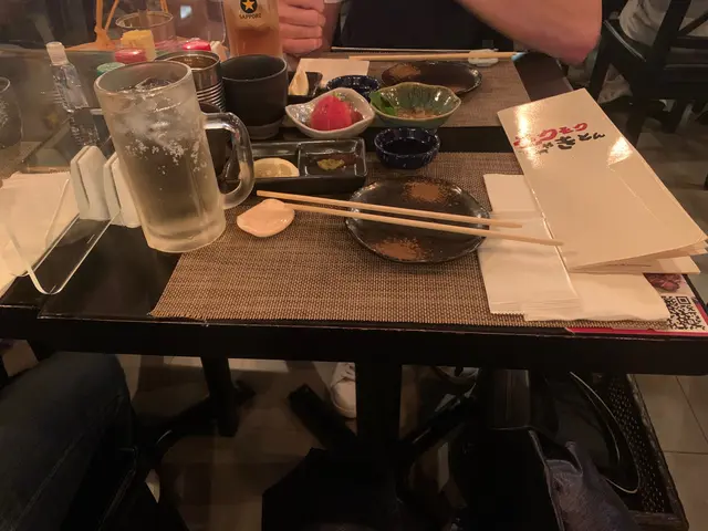 留意左邊隻腳已斷係隔離檯,可以話係零距離