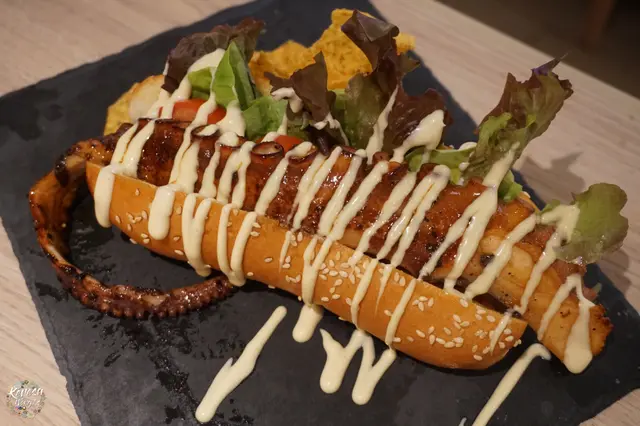 西班牙原條10吋八爪魚卷(全份)