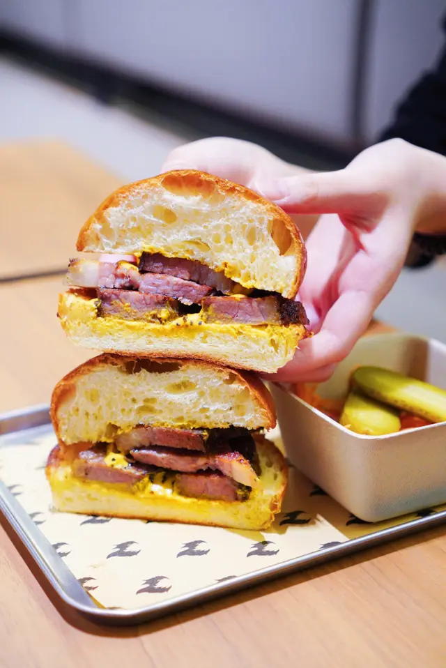 Hot Brisket Bun