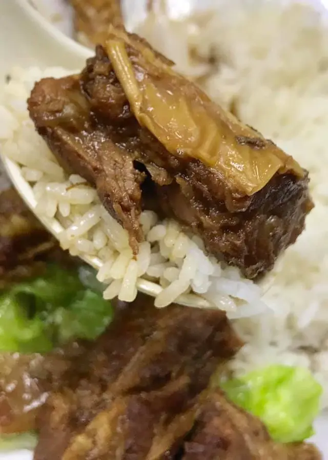 秘製牛腩飯