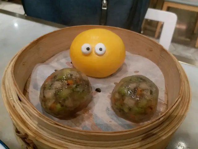 睇住流奶+透明波波