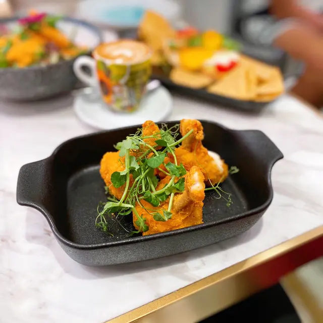 酥脆雞錘配水牛芝士醬