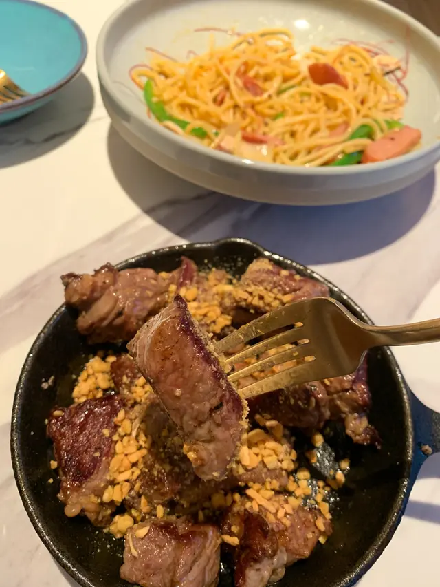 照燒汁煎乾蒜牛柳粒