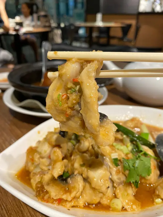 蒜香梅汁蒸鱔片