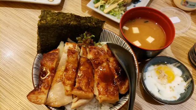 味噌雞扒丼