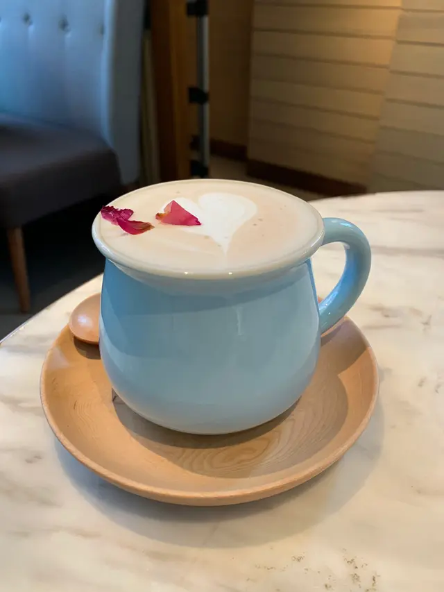 泡沫鮮奶伯爵茶