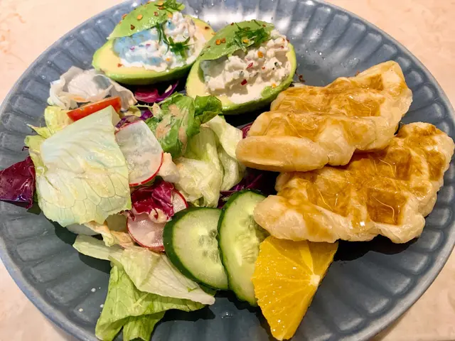 手撕蟹肉牛油果他他