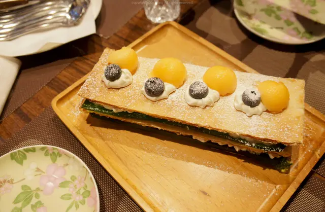 法式彩虹拿破崙