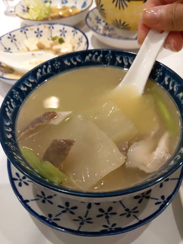 黑白胡椒鹹菜豬肚湯
