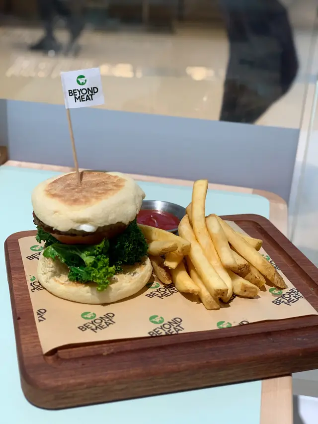 未來豬柳漢堡配薯條