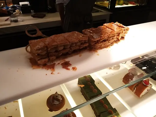 呍呢嗱榛子拿破崙