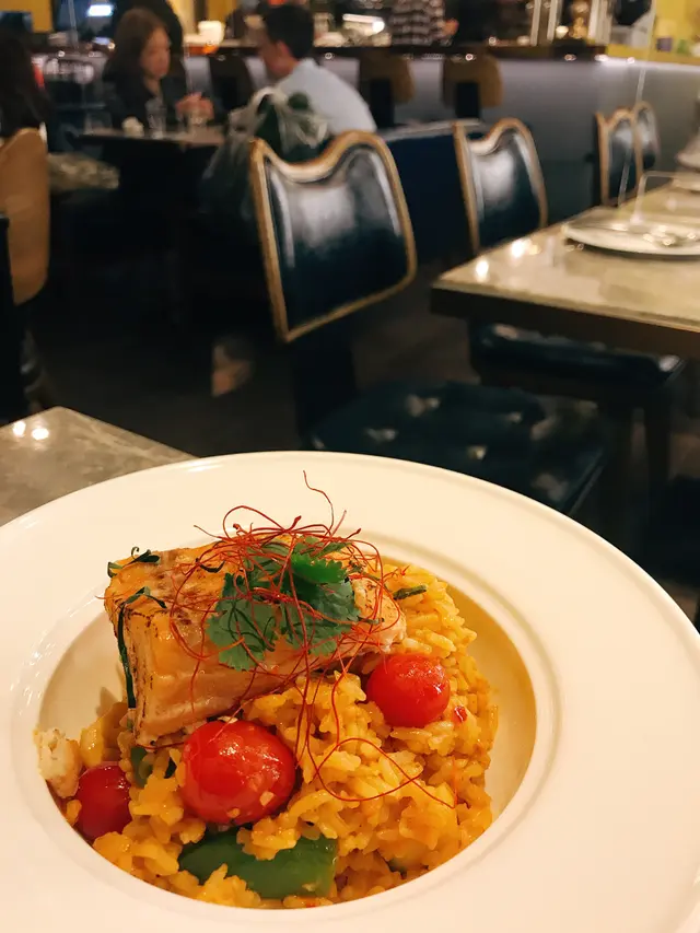 真空慢煮挪威三文魚 配冬蔭意大利飯