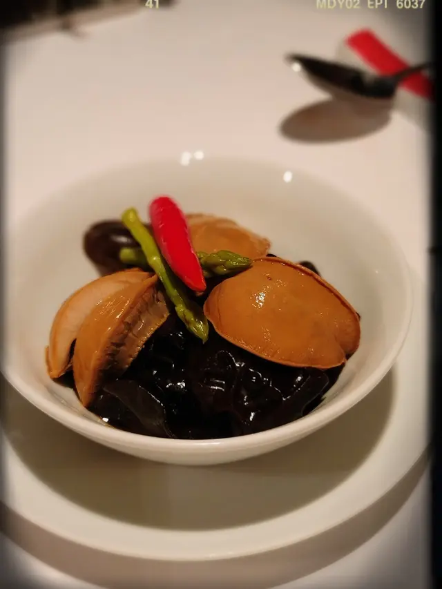 清酒凍鮑魚($168/三隻)