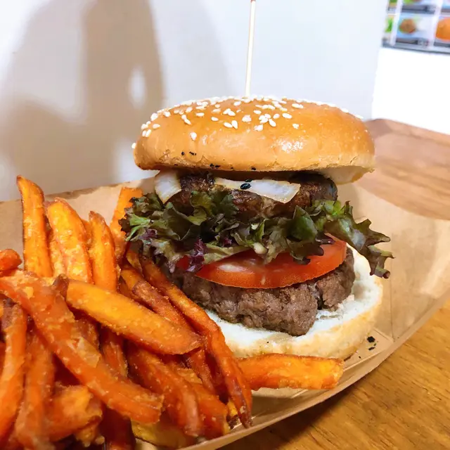 大啡菇芝士牛堡