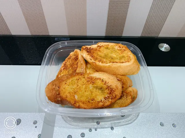 蝦頭油蒜蓉法包