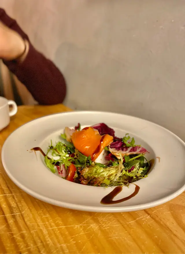 煙三文魚雜菜沙律