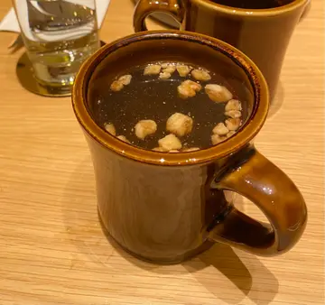 Cinnamon tea which tasted like hot water with nuts