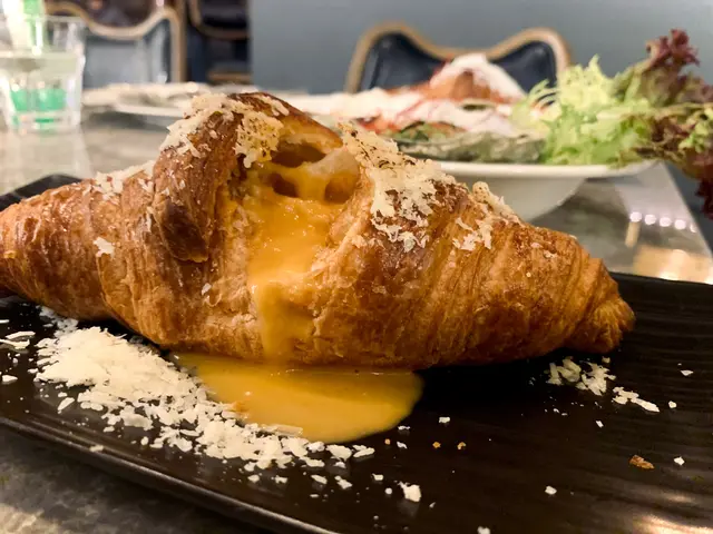 法式龍蝦湯流心牛角包