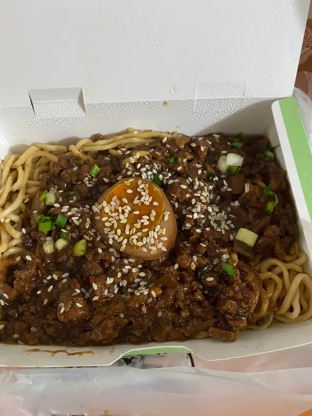 台式肉操乾拌麵