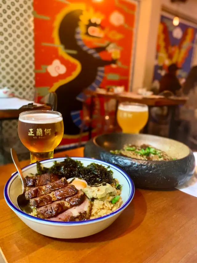 24小時慢煮伊比利亞叉燒配九州溫泉蛋, 韓國紫菜, 香噴噴香蔥豬油撈飯 + 鵝肝