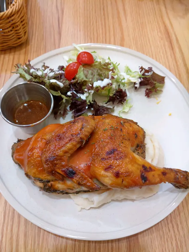 BBQ春雞伴香草薯蓉