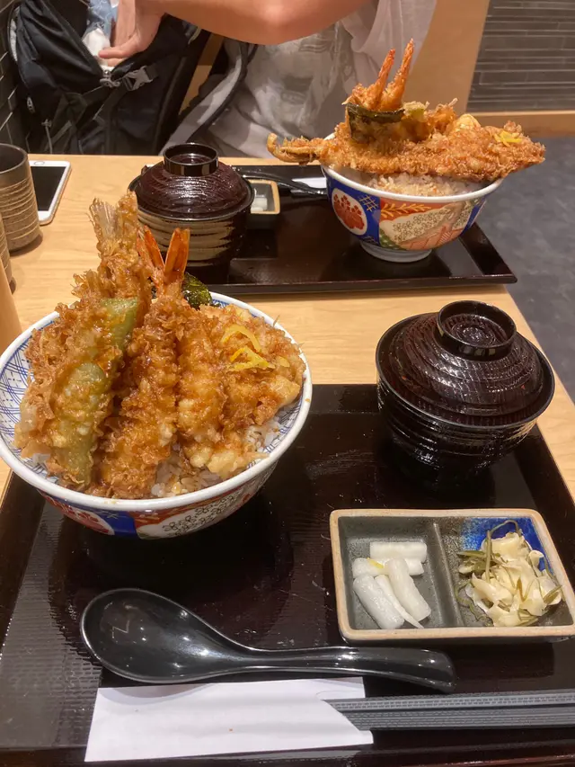 右上角的是江戶前天丼