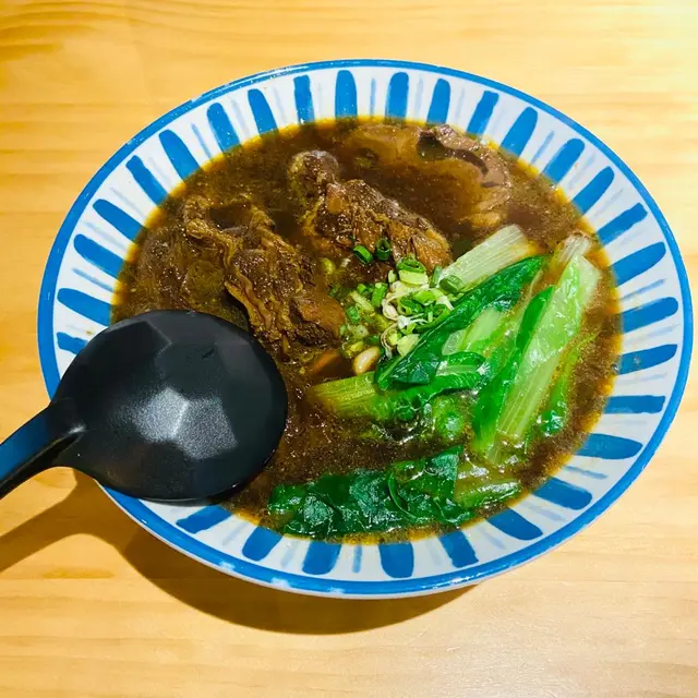三寶牛肉麵(牛筋/牛肋條/牛腱)
