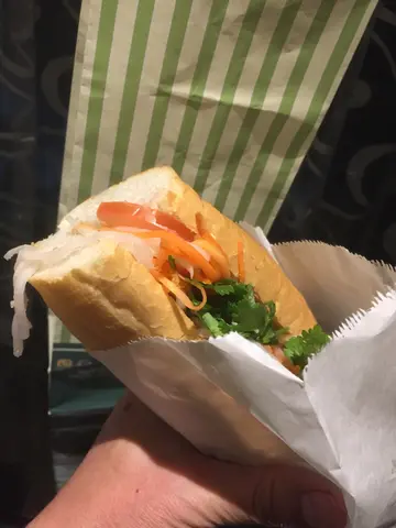 燒豬肉條越式法包