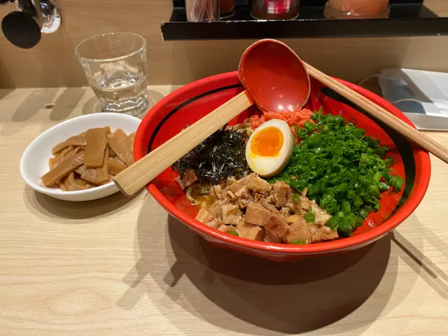 特濃蝦汁叉燒拌麵