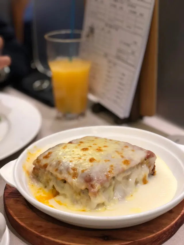 芝士焗肉醬千層麵