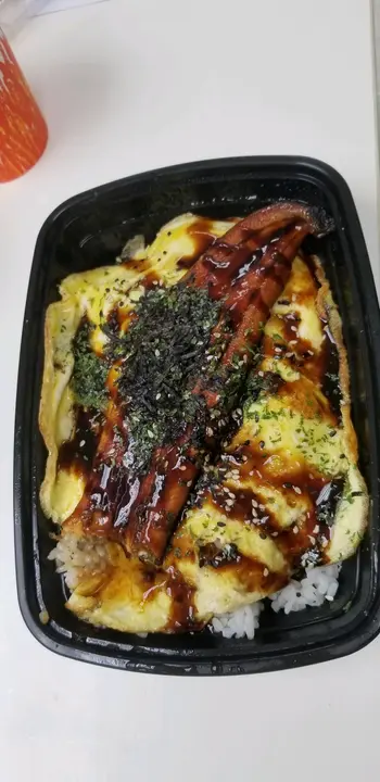 日式鰻魚蛋包飯