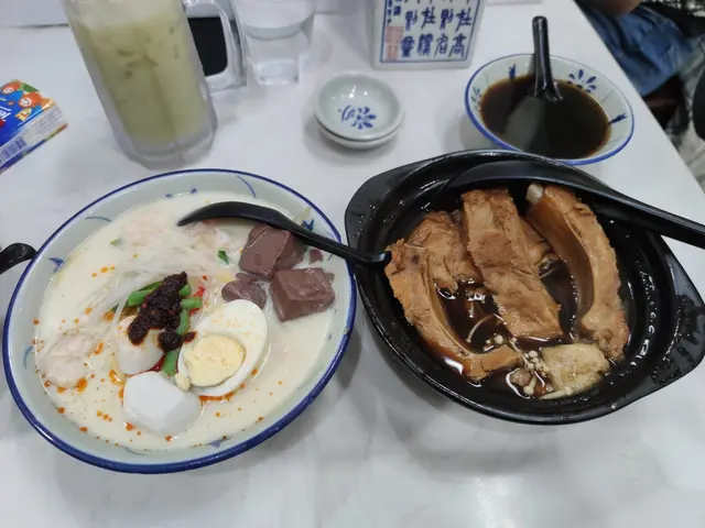 檳城白咖哩麵&肉骨茶 (一字骨)