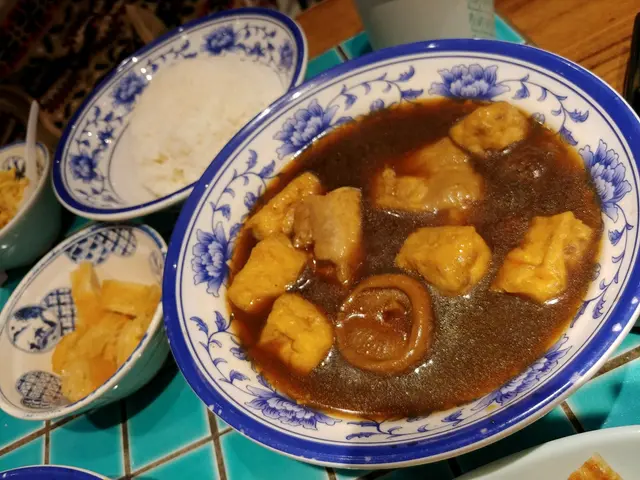 豬肋排肉骨茶配白飯