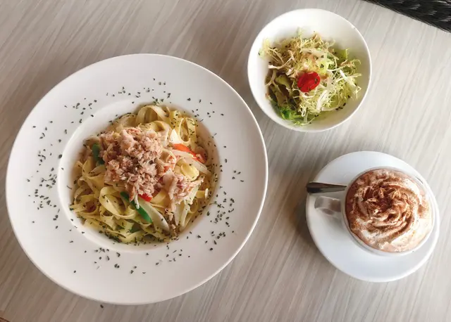 蟹肉雜菌忌廉闊條麵