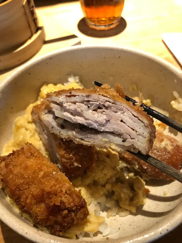 滑蛋吉列千層豬扒飯