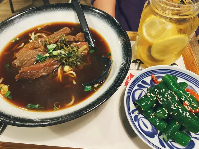 招牌紅燒牛肉麵