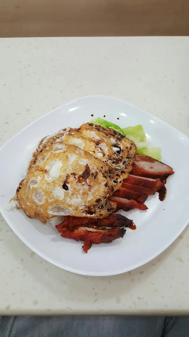 叉燒煎蛋飯