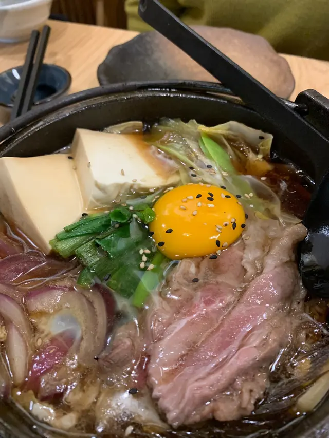 牛肉壽喜燒一人鍋配飯